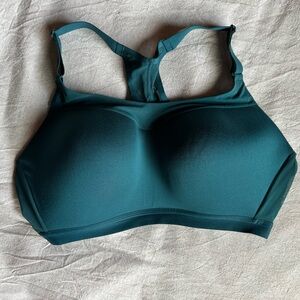 Victoria’s Secret On Point Teal Sports Bra
